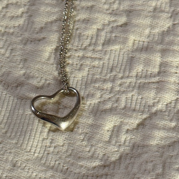 Tiffany Sterling Silver Floating Heart Pendant Necklace - Picture 1 of 4